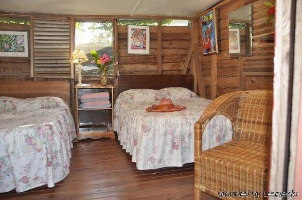 Secret Cabins At Firefly Beach Cottage Negril Exterior photo